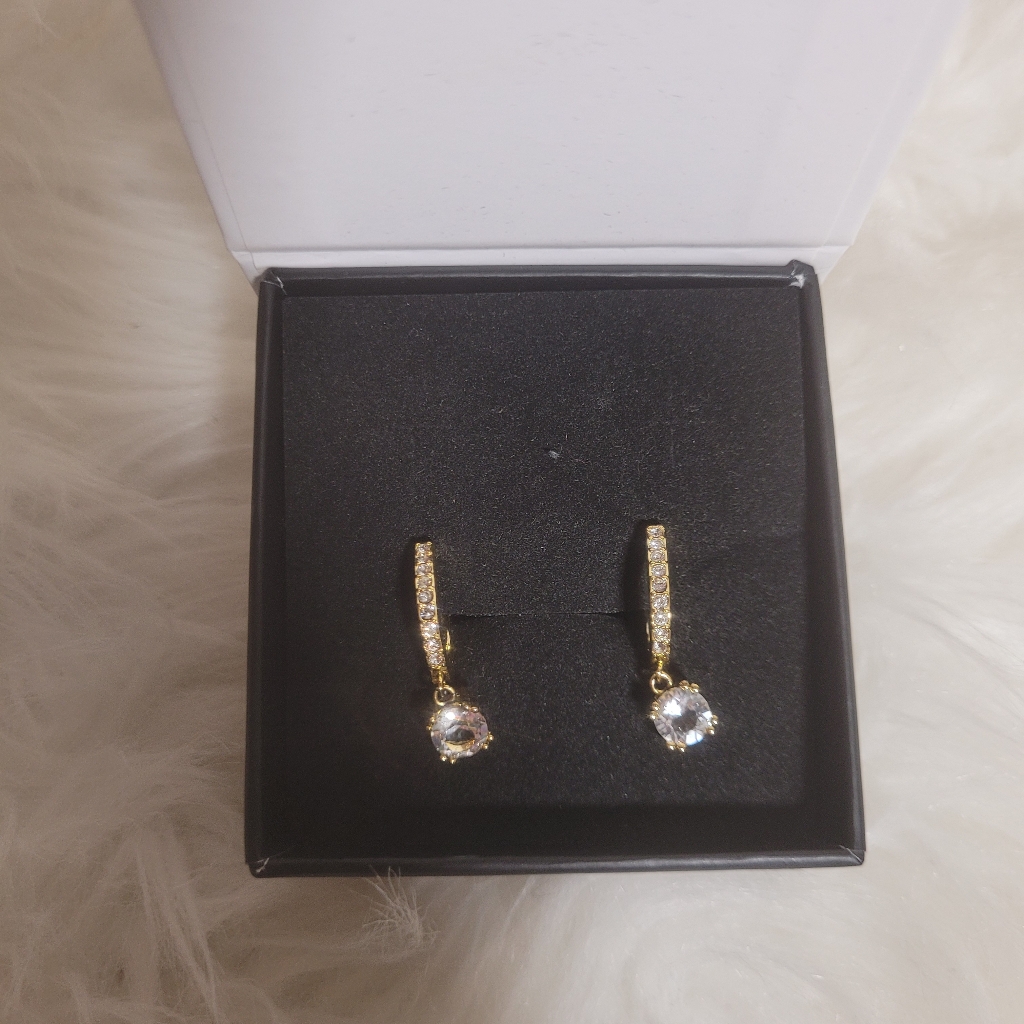 Cate Chloe 18kgold Plated Swarovski Crystal Earrings Nib 15$